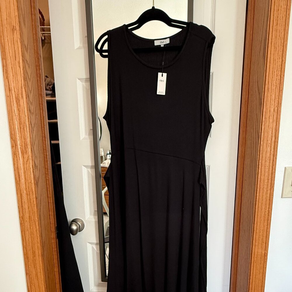 Ori Black Stretch midi dress